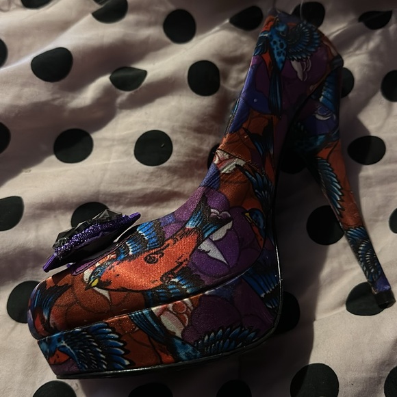 Iron Fist Heels - Picture 2 of 5